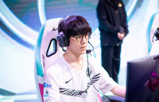 西安交警创新举措提升路面管理效率